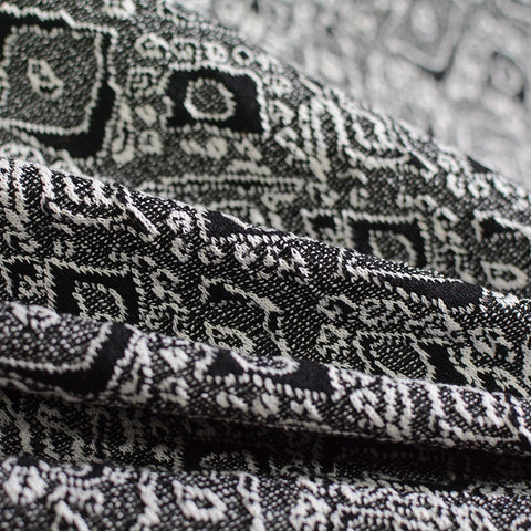 Black Geometric Jacquard, Poly-Cotton, 534 gsm, 172 cm, ref EF-5609