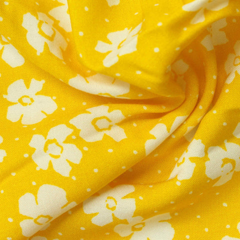White Flowers Woven, Viscose, 130 gsm