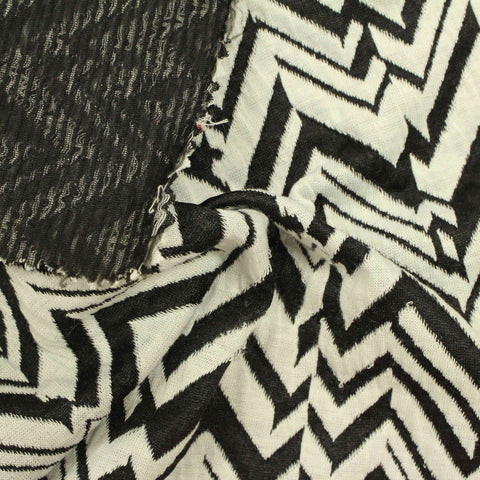 Black Zigzag Jacquard, Polyester, 200 gsm