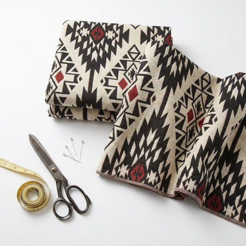 Black Geometric Jacquard, Polyester, 290 gsm, 157 cm