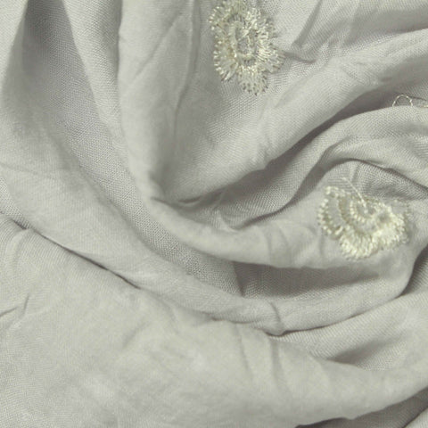 White Floral Woven, Viscose, 92 gsm