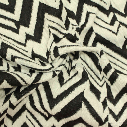 Black Zigzag Jacquard, Polyester, 215 gsm