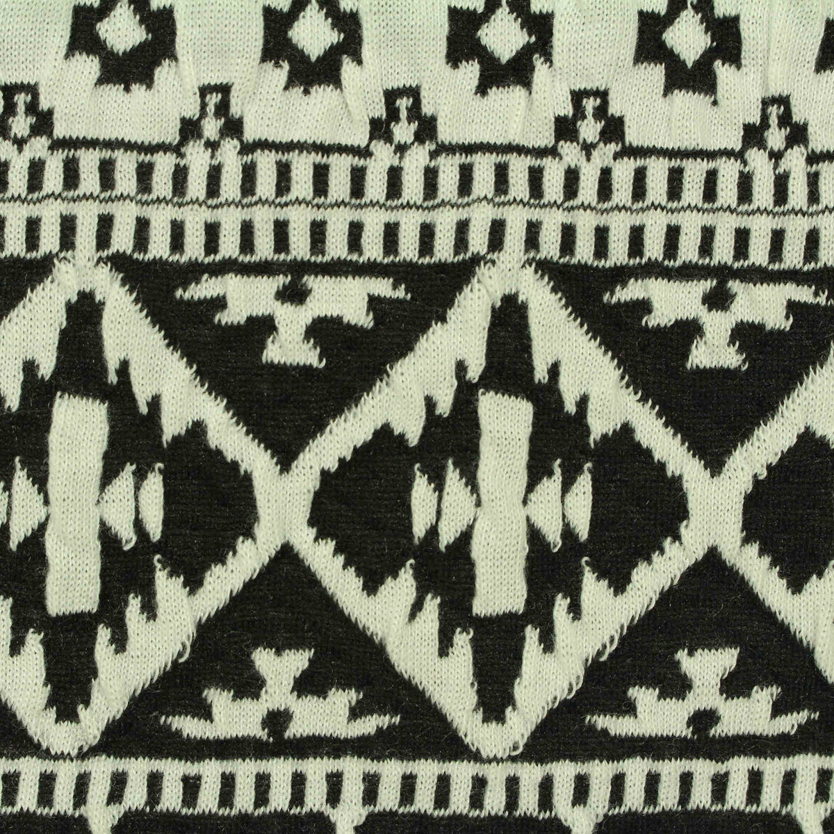 Black Geometric-Diamond Jacquard, Polyester, 227 gsm