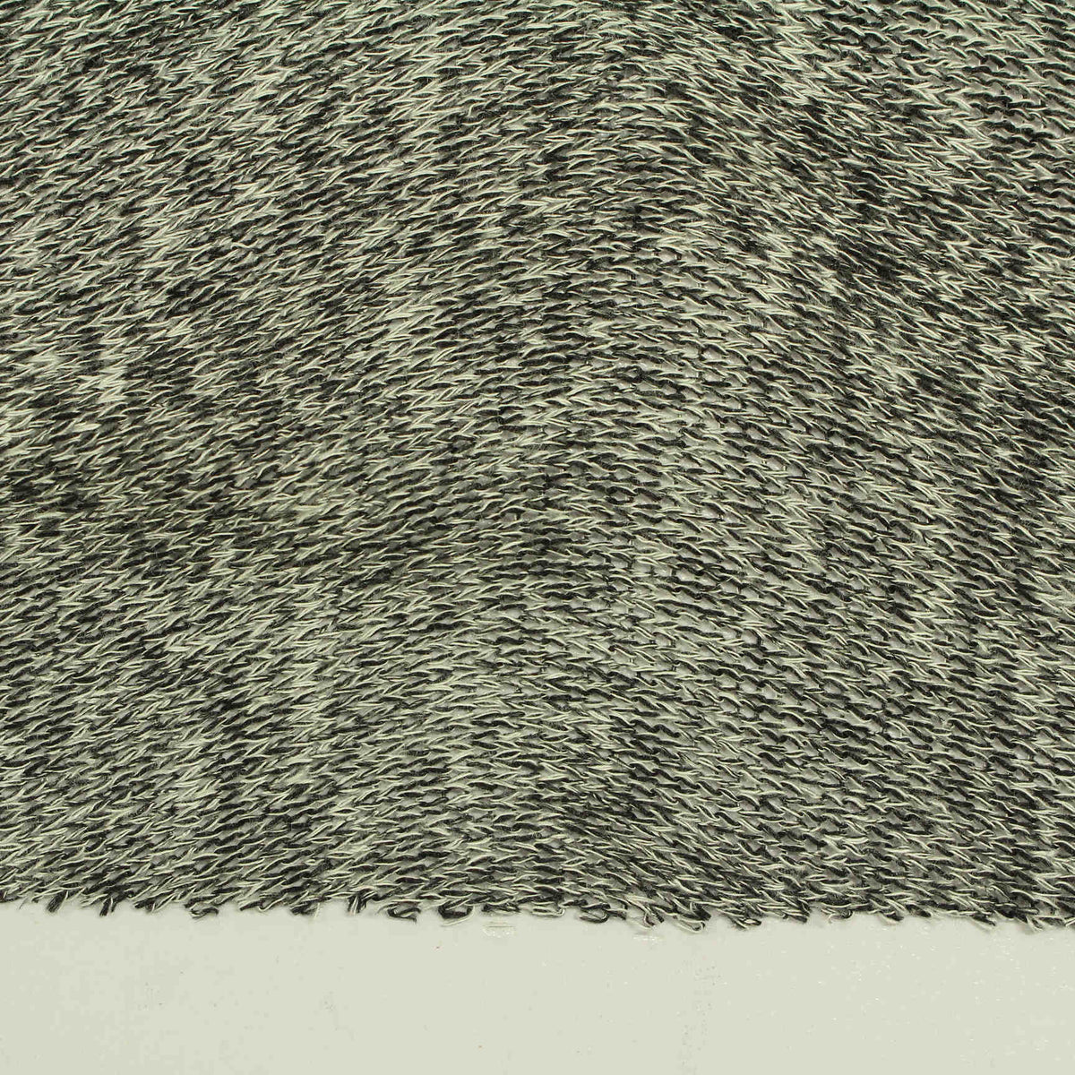 Black Marl Chunky Knit, Viscose-Poly, 150 gsm, 150 cm
