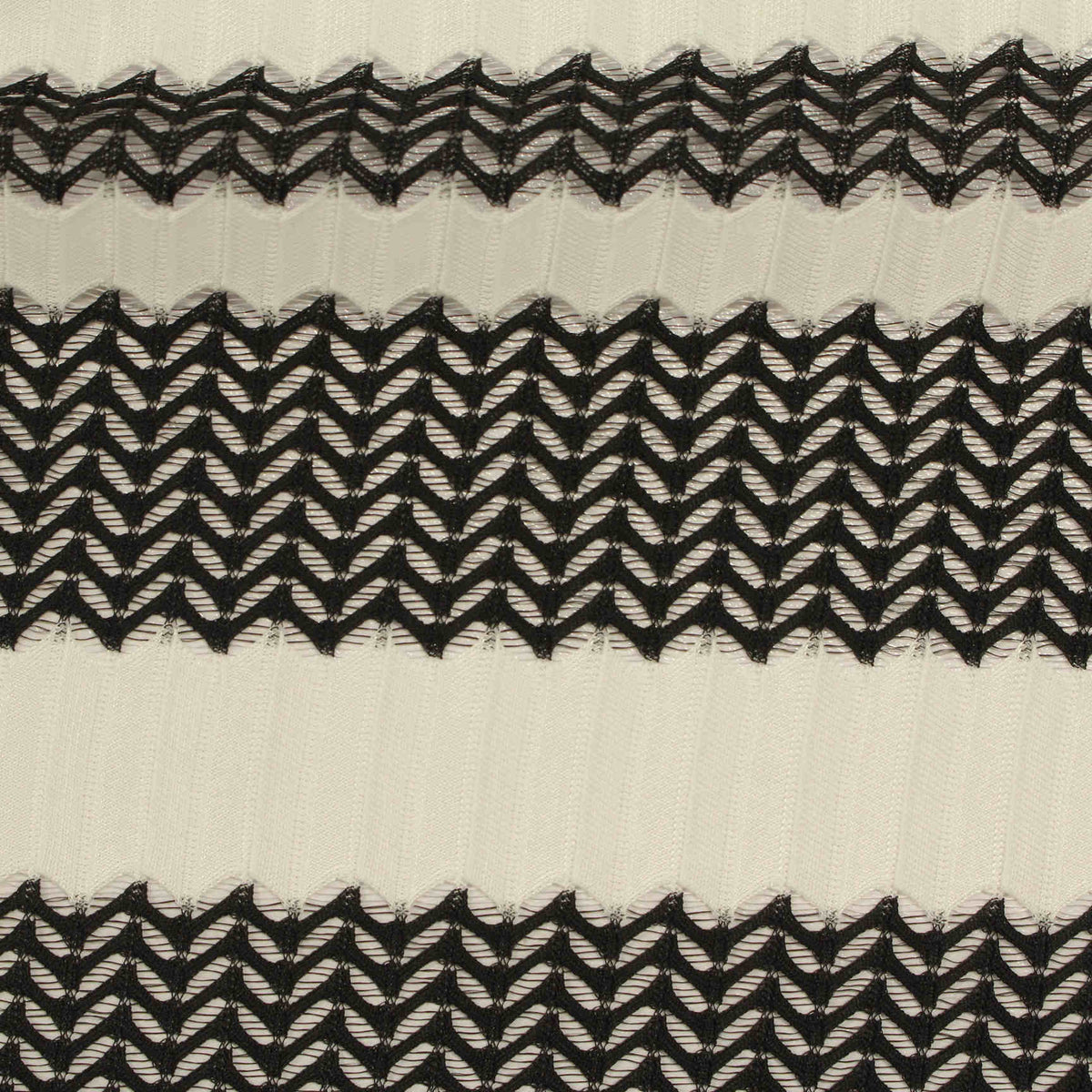Black Chevron Jacquard, Polyester, 150 gsm