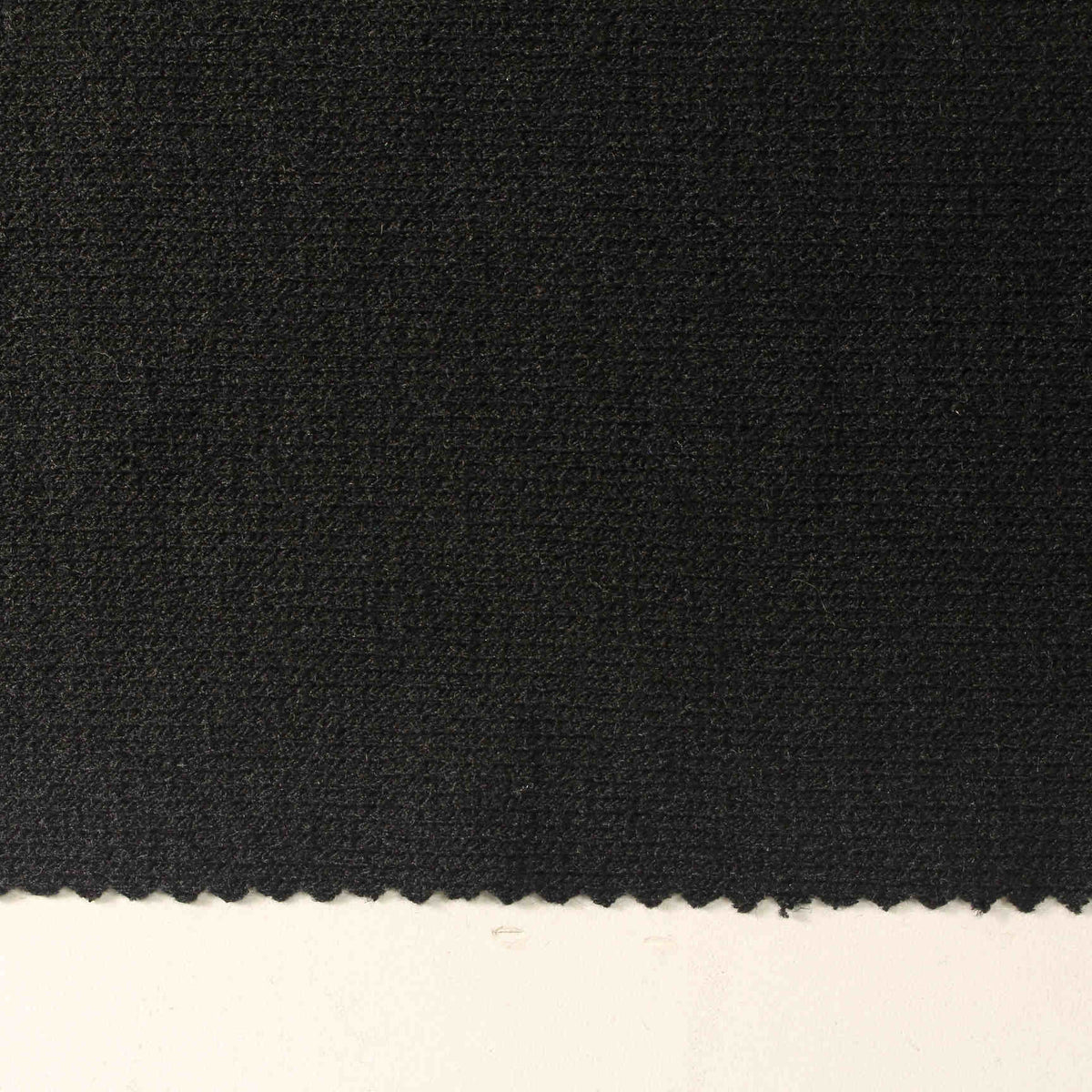 Polyester Viscose Stretch Chunky Knit Fabric, 205 gsm, 163 cm — Black