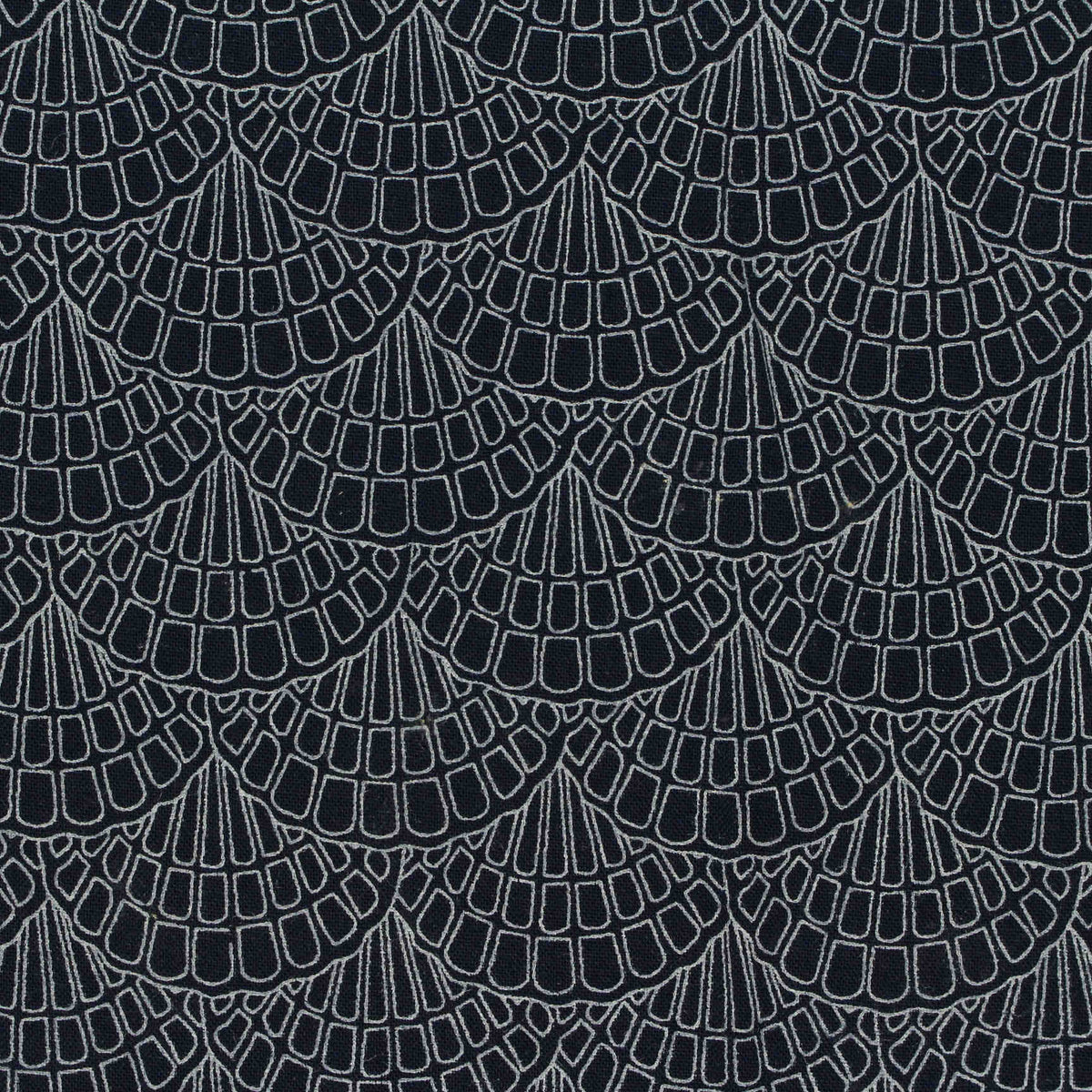 White Geometric Woven, Viscose, 120 gsm, 145 cm, ref EF-209582