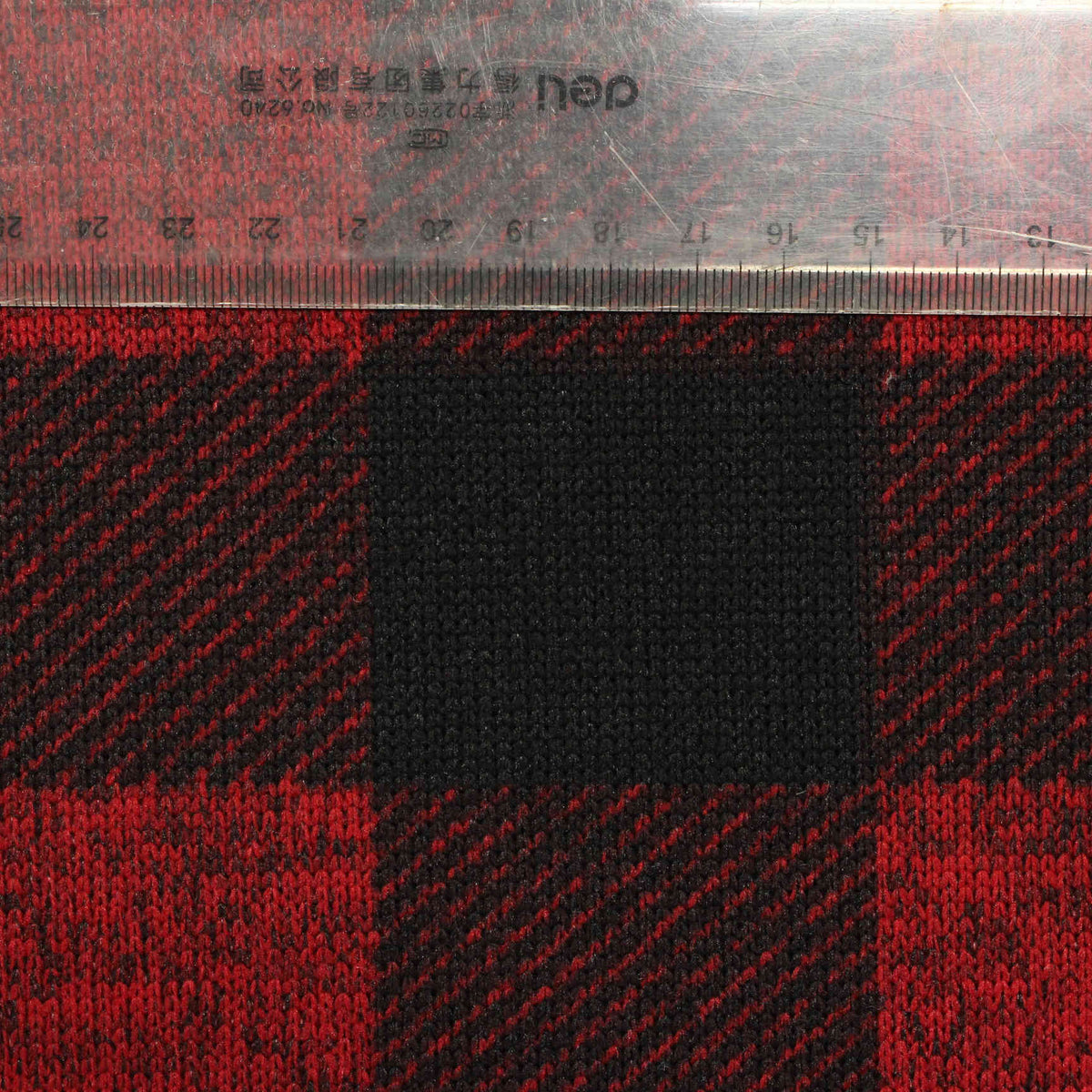 Red Plaid Chunky Knit, Polyester, 282 gsm