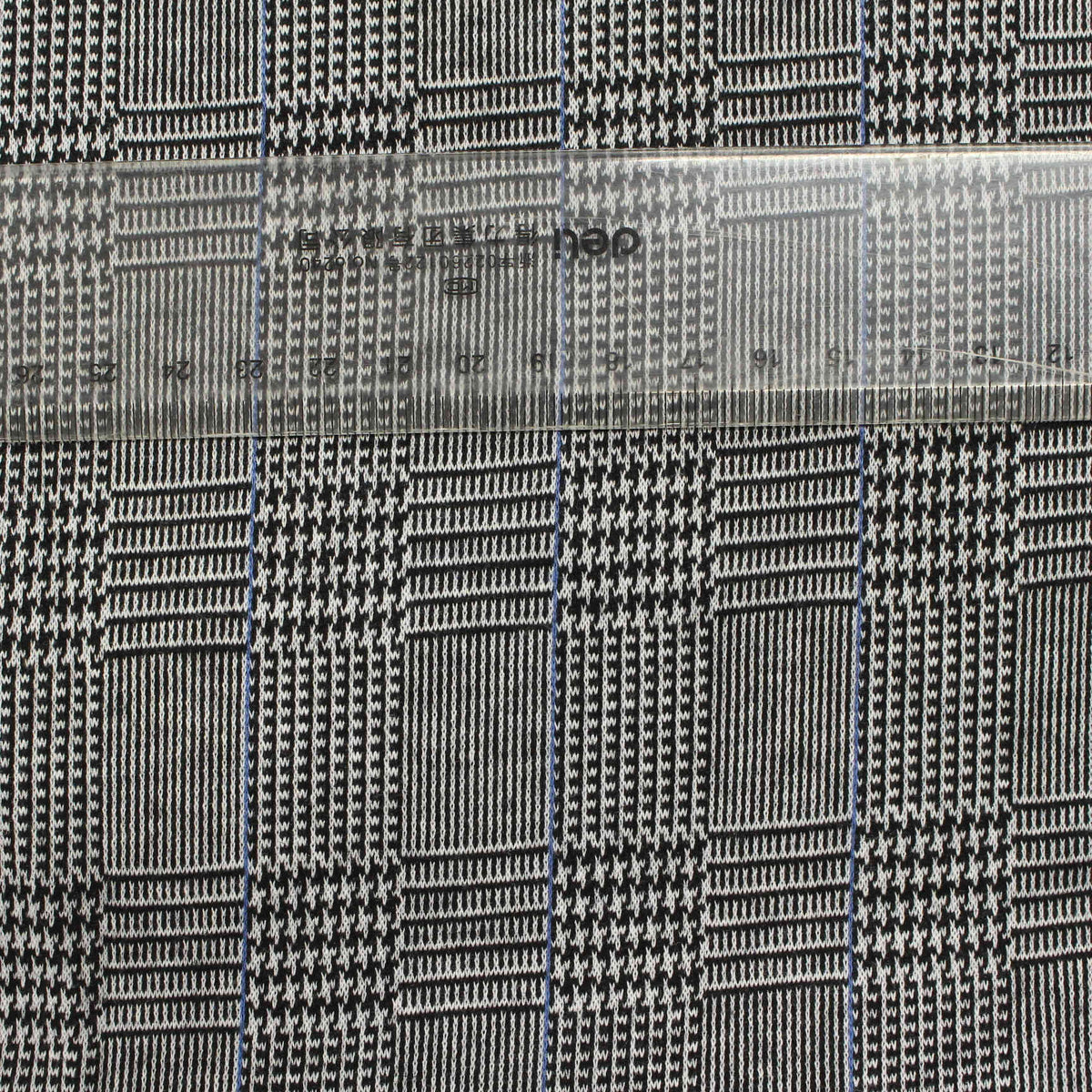 Black Plaid Jacquard, Poly-Viscose, 222 gsm
