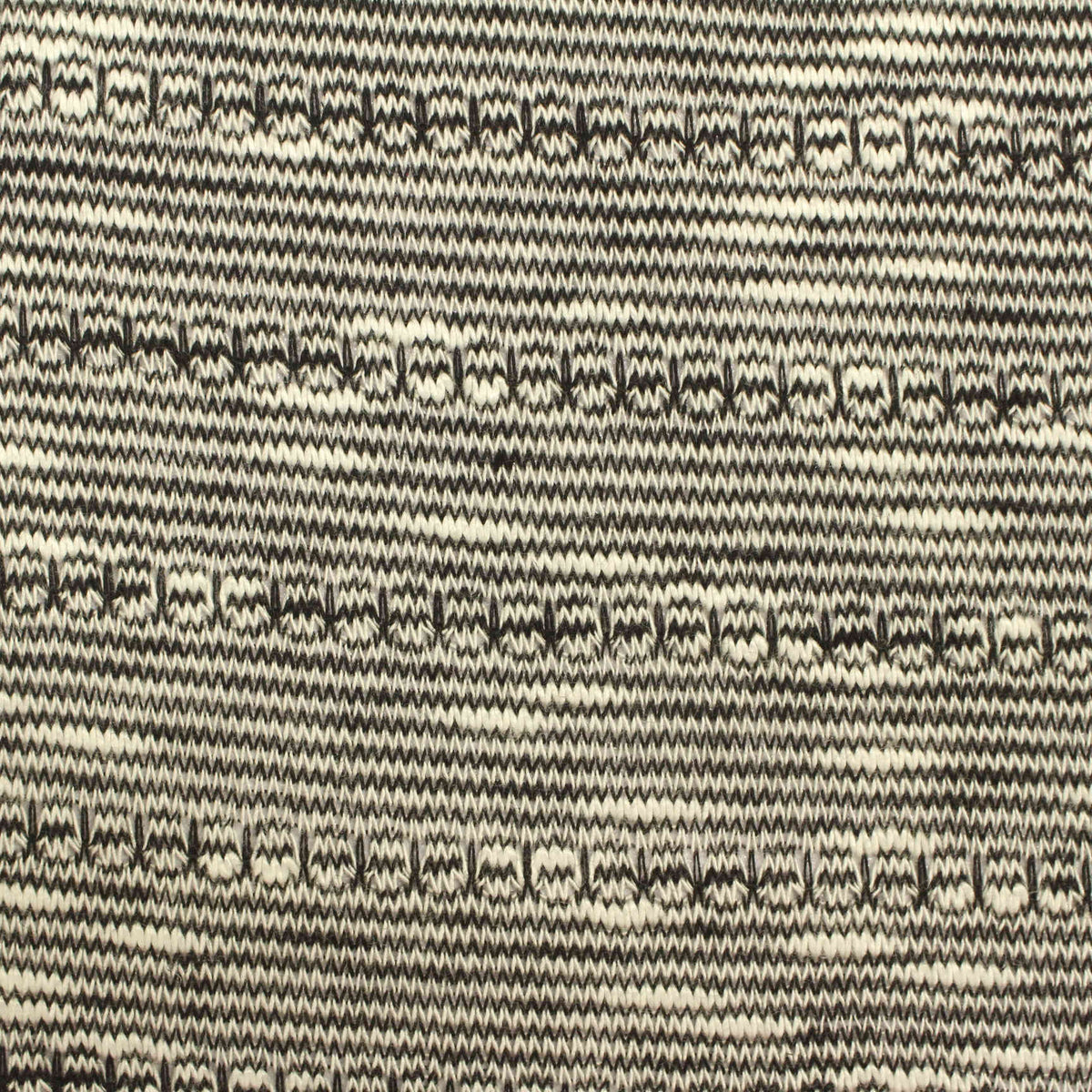 Black Marl Chunky Knit, Viscose-Poly, 192 gsm