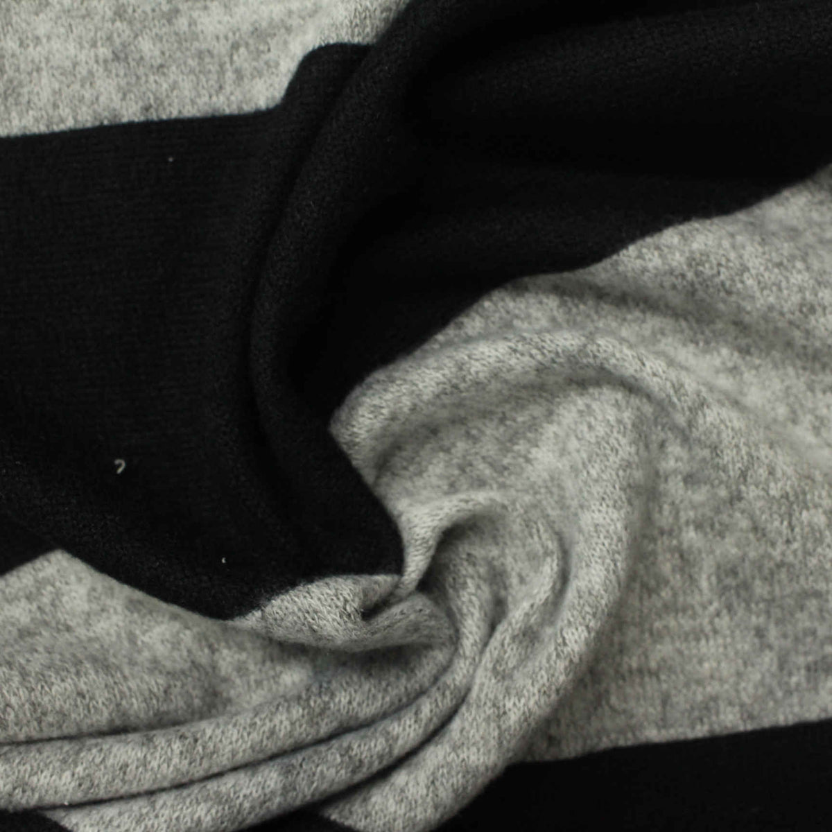 Black Stripe Chunky Knit, Polyester, 185 gsm