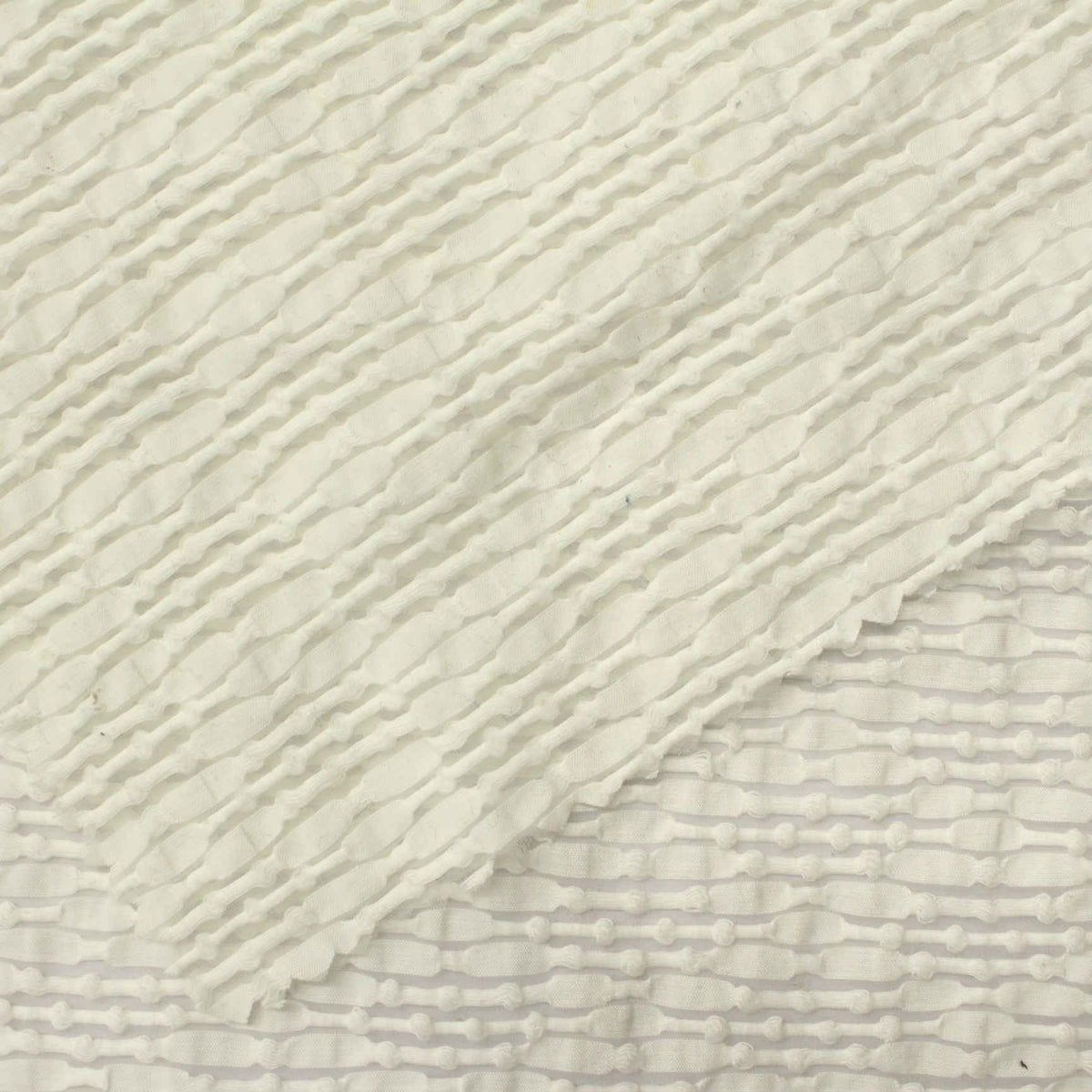 Jacquard 100% Polyester Knit Fabric, 100 gsm, 130 cm — White