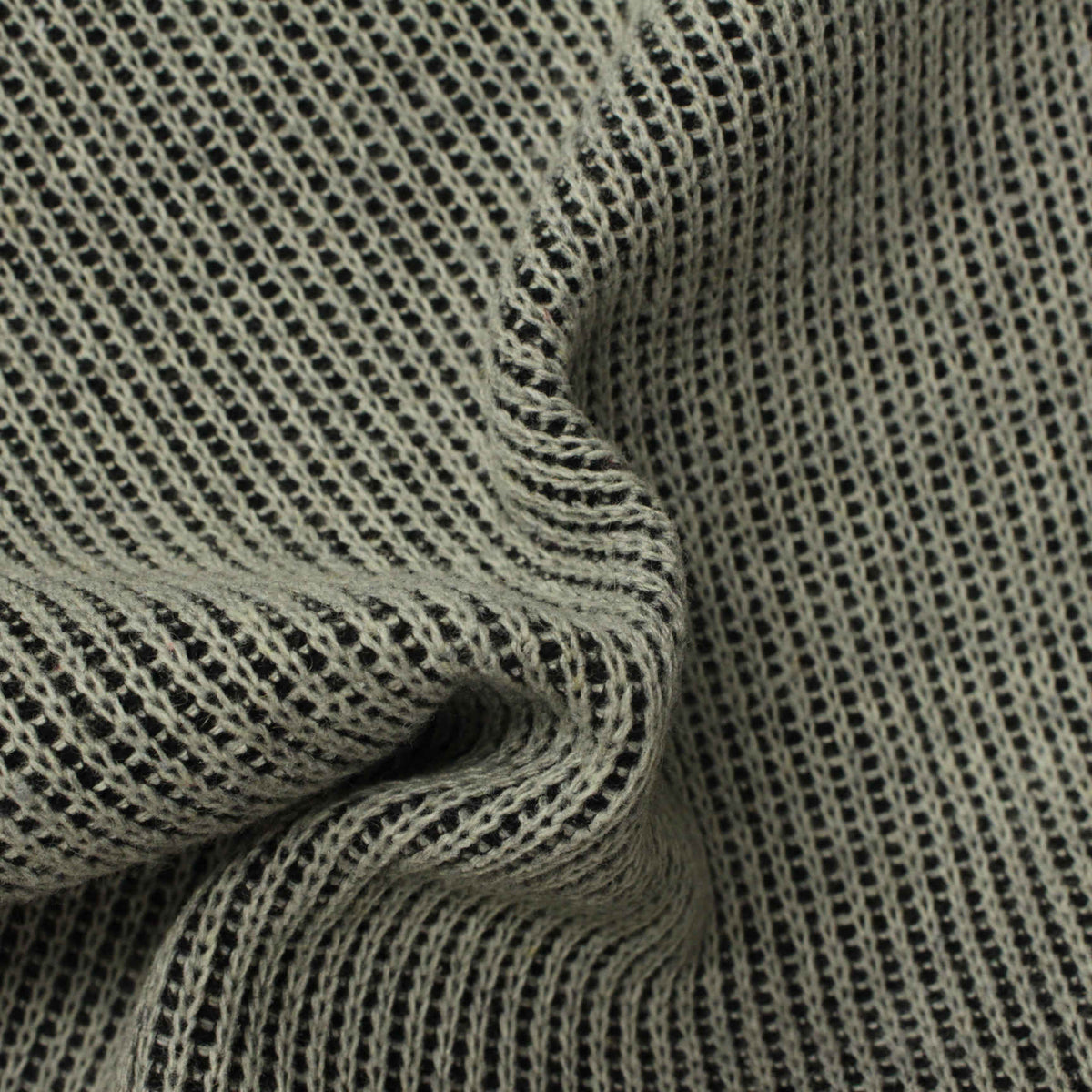 Heather 100% Polyester Chunky Knit Fabric, 385 gsm, 152 cm — Grey