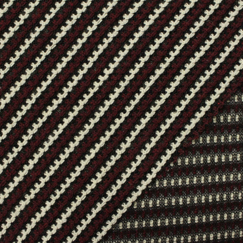 Off-White Stripes Chunky Knit, Poly-Acrylic