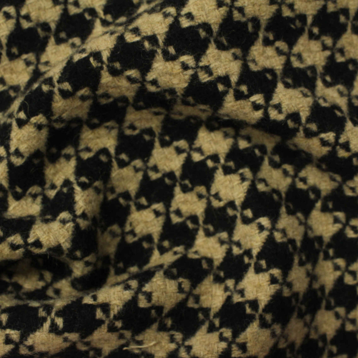 Black Houndstooth Knit, Polyester, 440 gsm