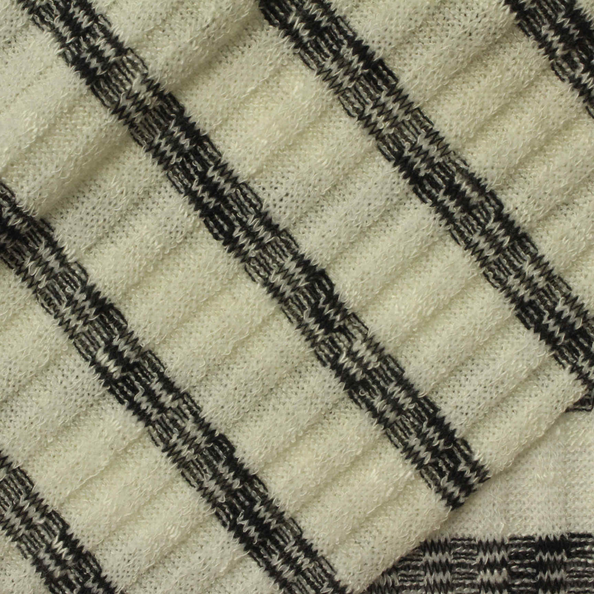 Black Stripes Chunky Knit, Poly-Viscose, 235 gsm