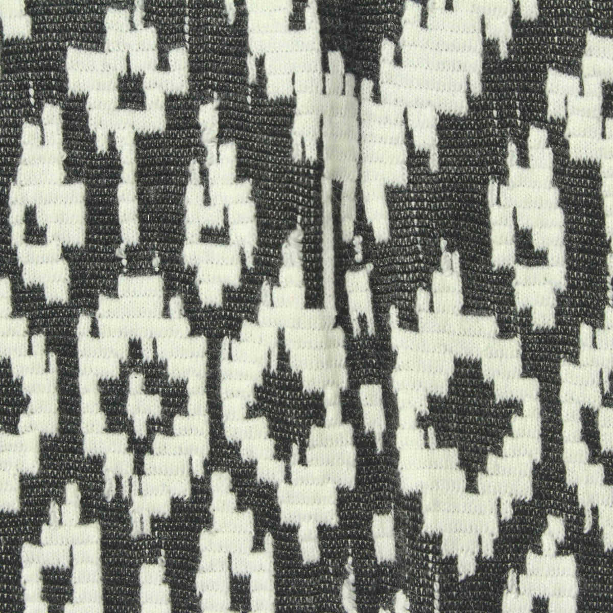 Black Geometric Jacquard, Polyester, 341 gsm