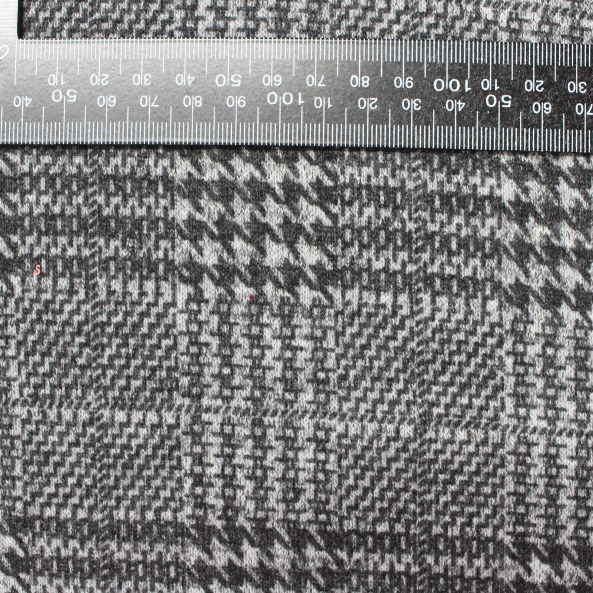 Black Houndstooth Jacquard, Poly-Viscose, 205 gsm