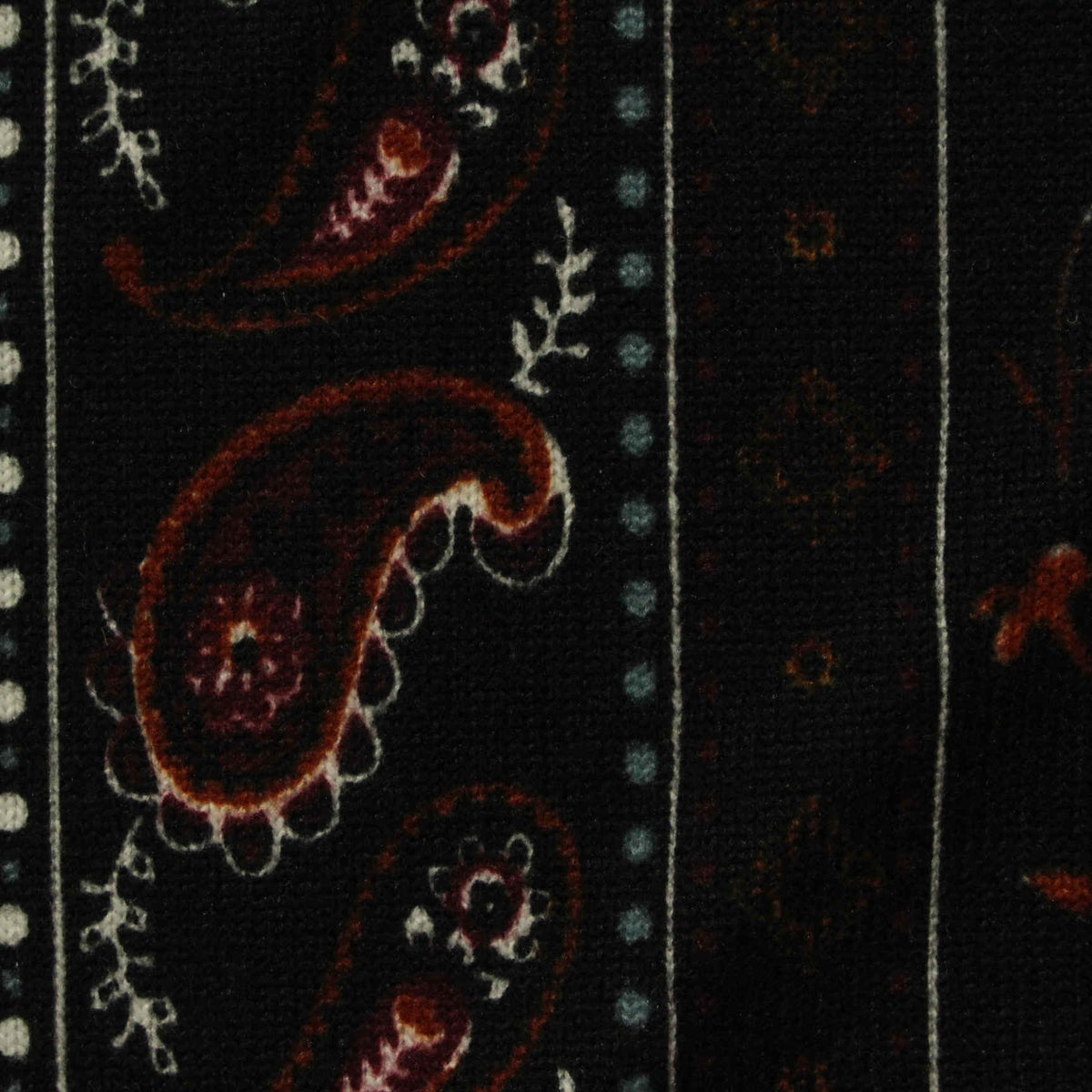 White Bold-Paisley Knit, Polyester