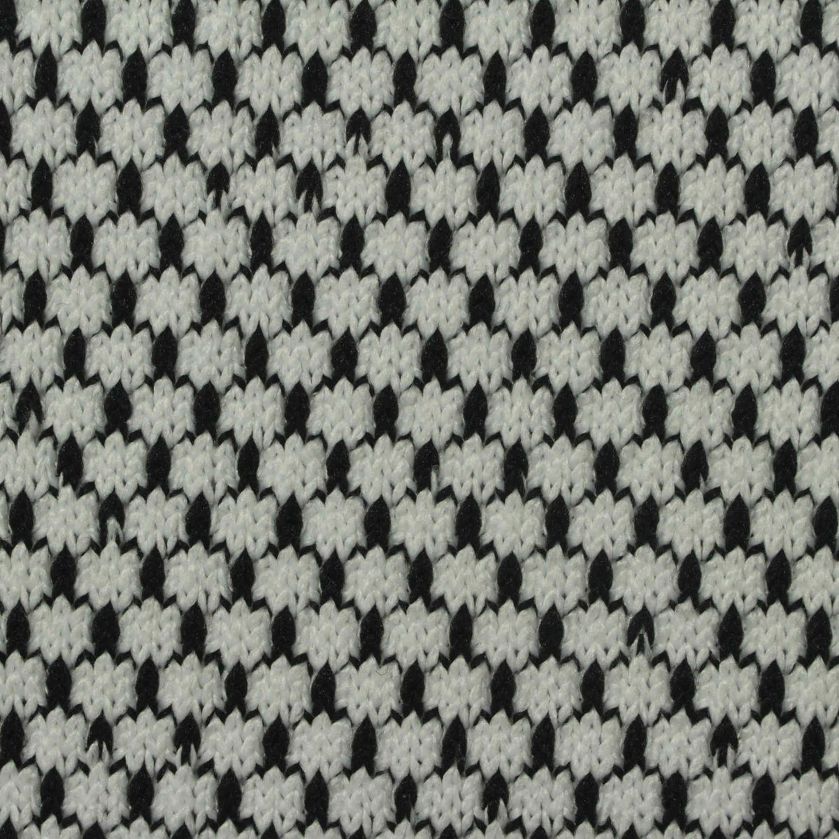 Black Houndstooth Chunky Knit, Polyester, 370 gsm, 166 cm