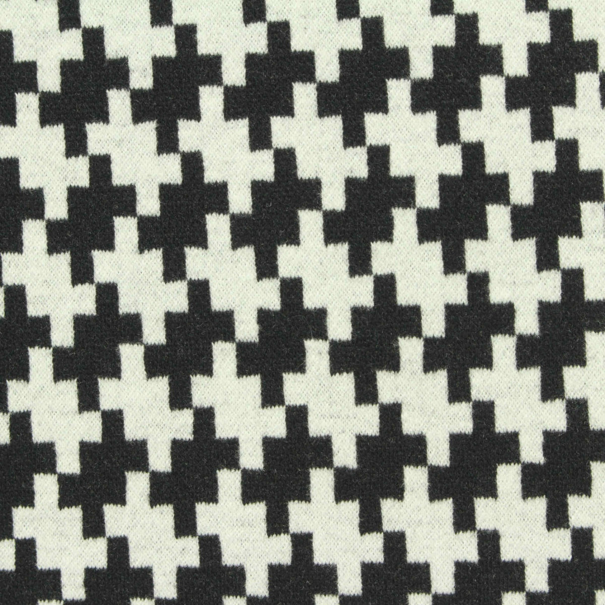 Black Houndstooth Jacquard, Poly-Viscose, 390 gsm