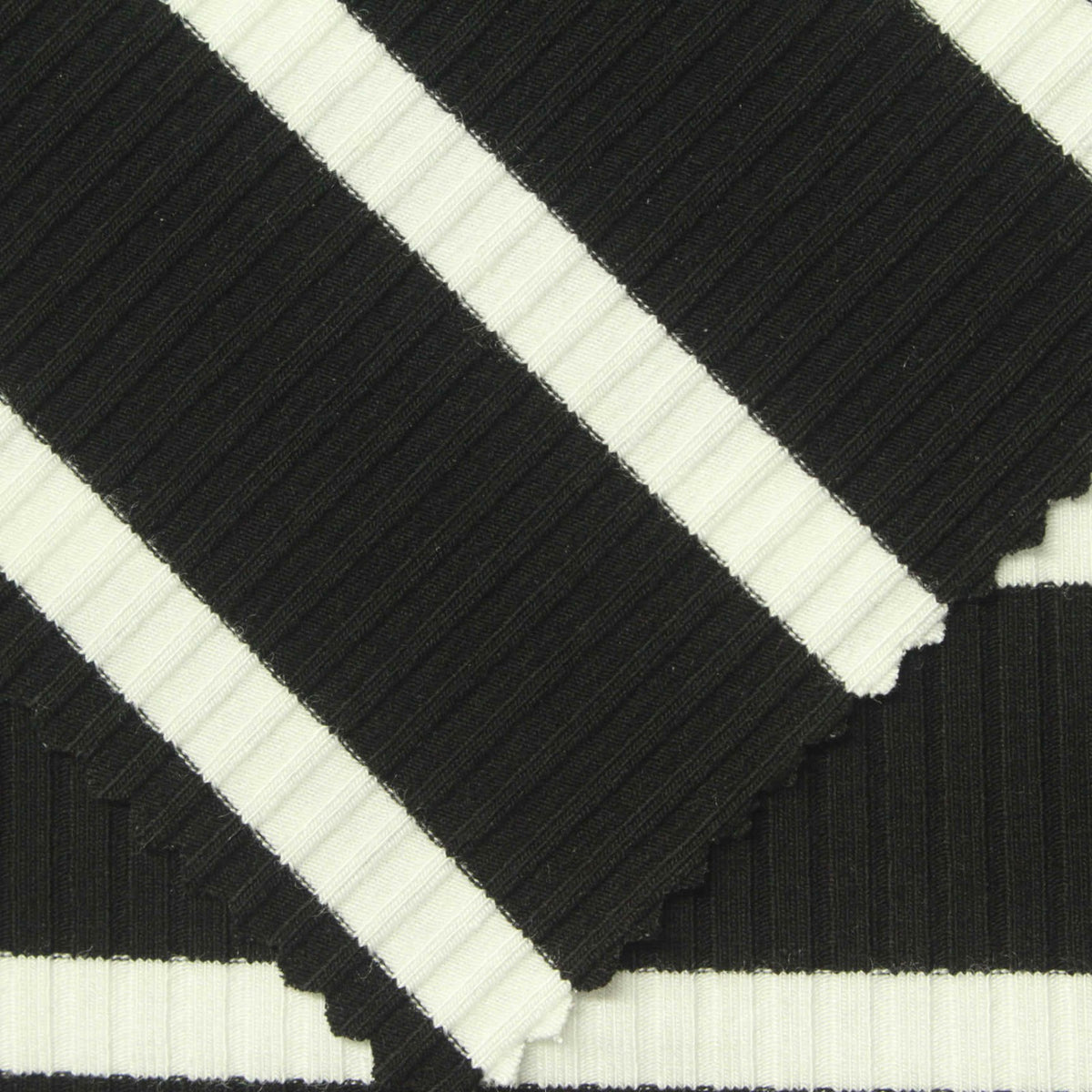 Black Diagonal-Stripe Rib Knit, Viscose, 330 gsm, 140 cm