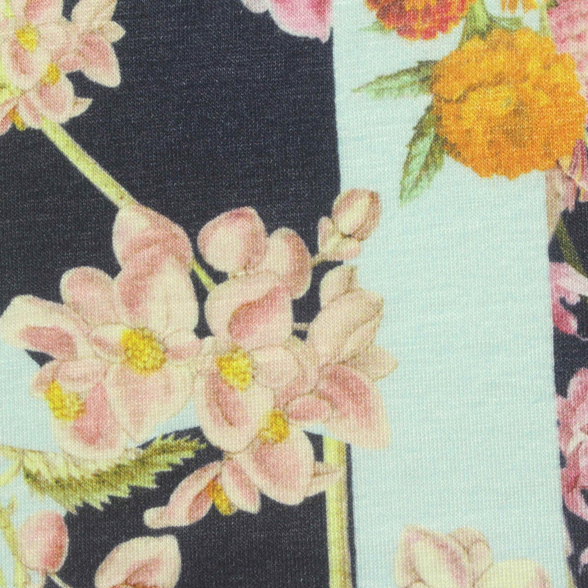 Pink Flowers Knit, Viscose, 170 gsm