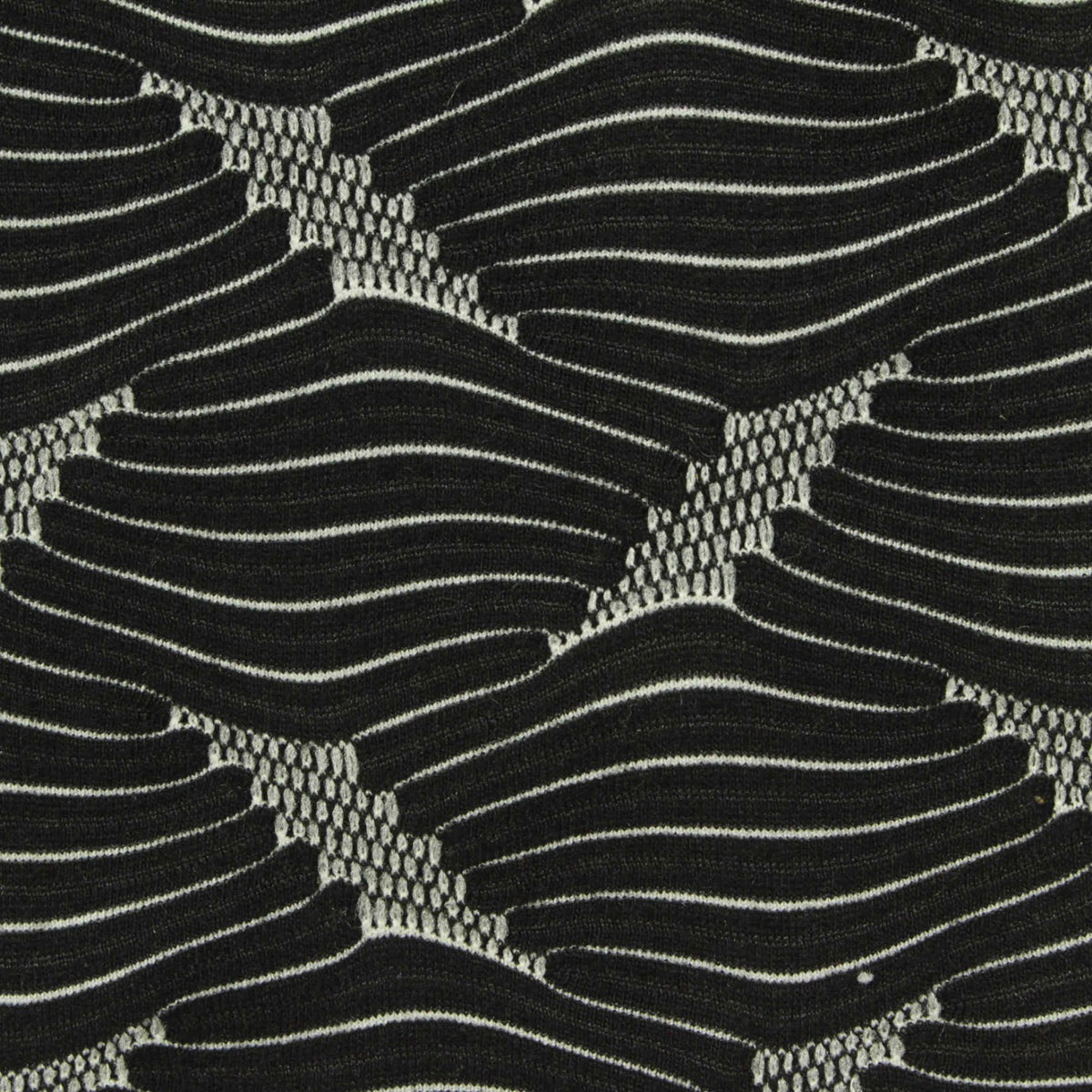 Jacquard Polyester Stretch Crepe Fabric, 184 gsm, 158 cm — Black