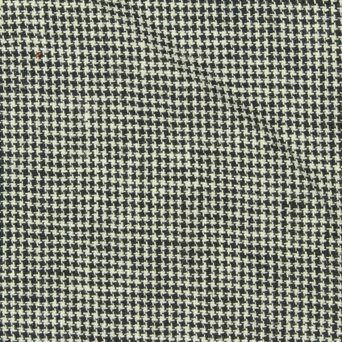 Black Houndstooth Woven, Linen-Cotton, 155 gsm, ref EF-251903