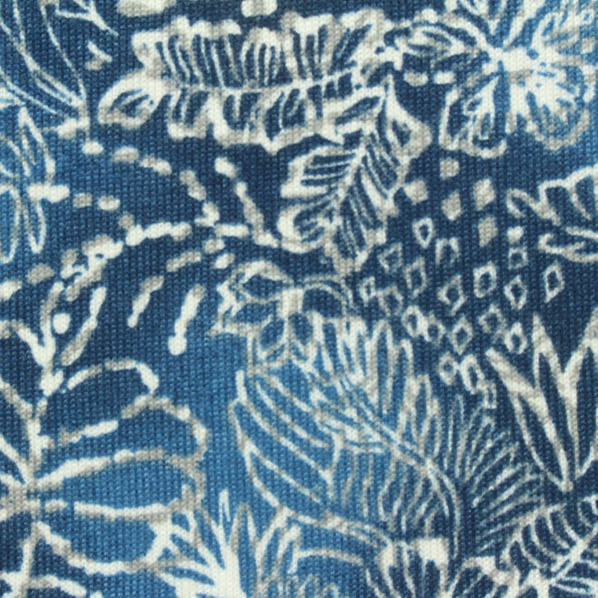 White Leaves Chunky Knit, Polyester