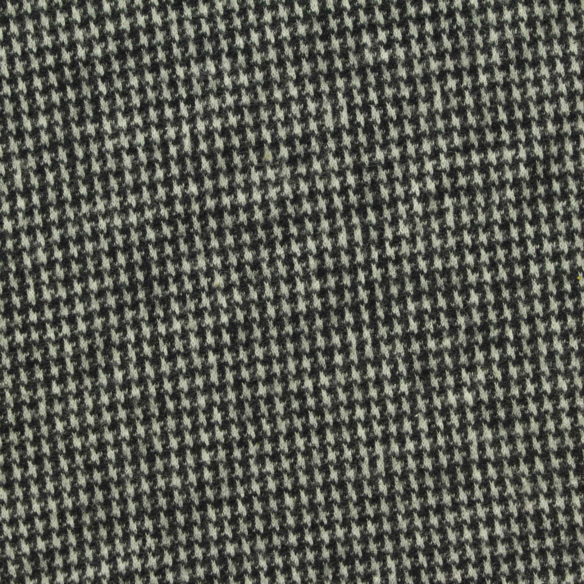 Black Houndstooth Jacquard, Poly-Cotton, 210 gsm, 170 cm
