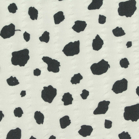 Animal Print 100% Polyester Seersucker Fabric, 95 gsm — White
