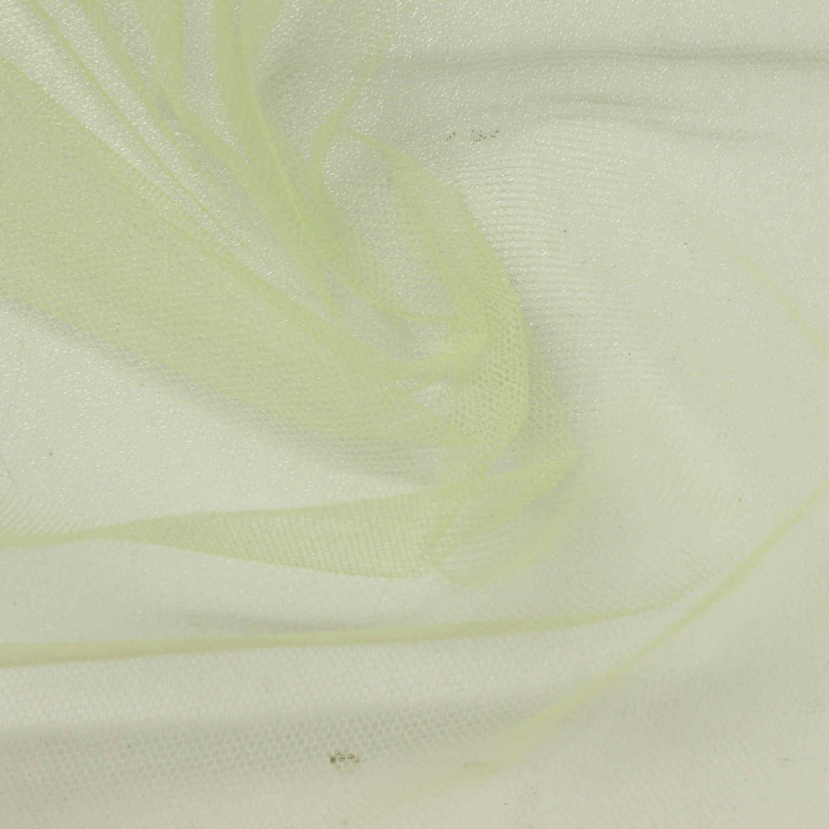 100% Polyester Mesh Fabric, 38 gsm, 160 cm — Green