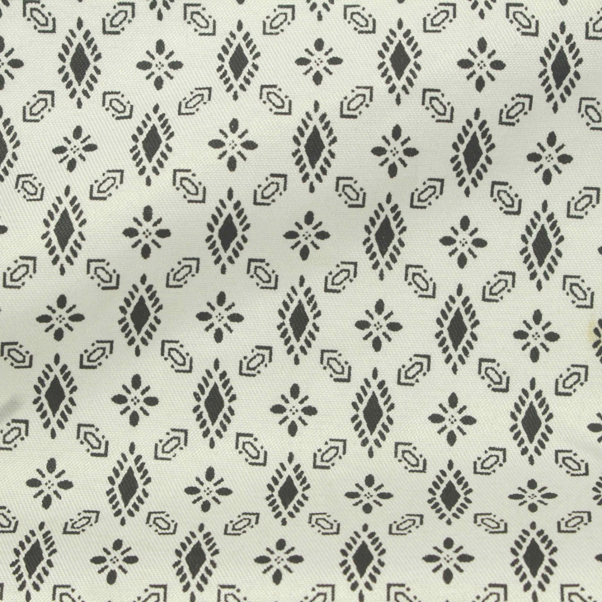 Black Geometric-Diamond Woven
