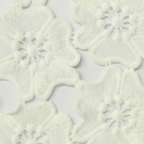 Off-White Floral Knit, Polyester
