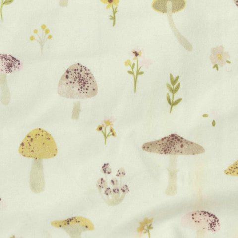 White Small-Flower Milk Silk Knit, Polyester