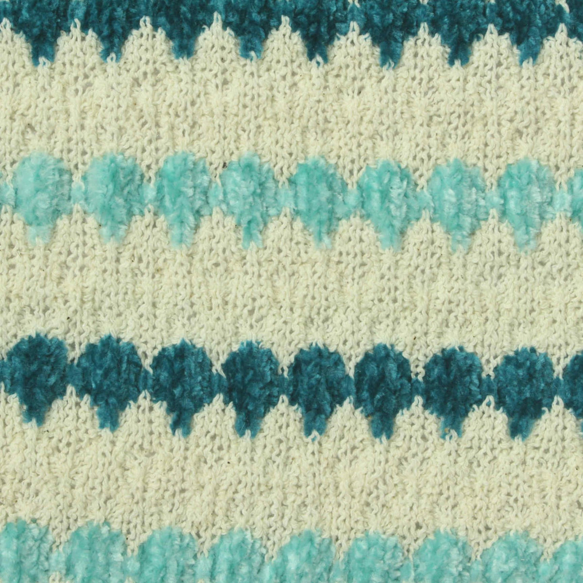 Cream Wavy-Zigzag Chenille, Polyester