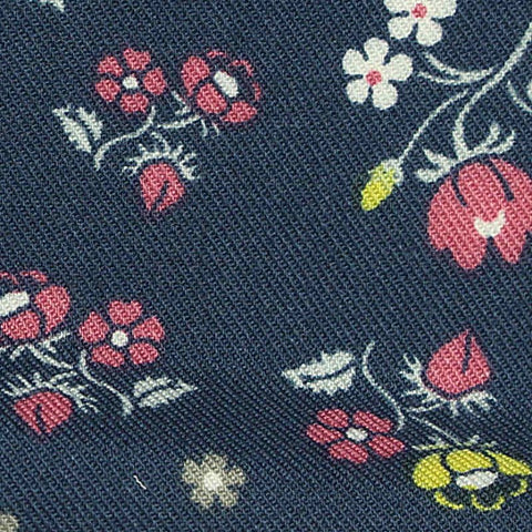 Pink Floral Woven, Viscose, 180 gsm