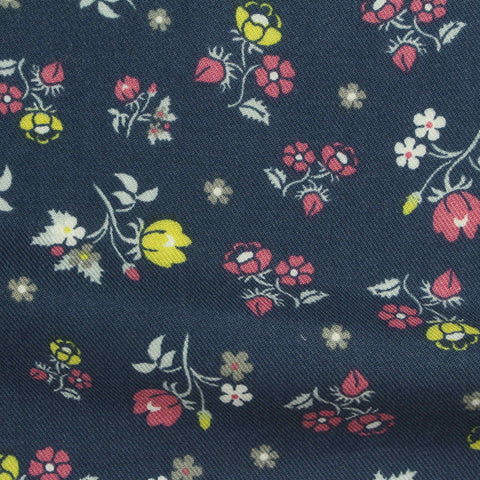 Pink Floral Woven, Viscose, 180 gsm
