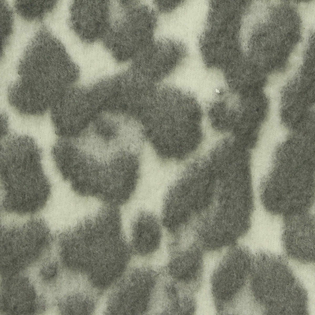 Grey Leopard Fleece, Polyester