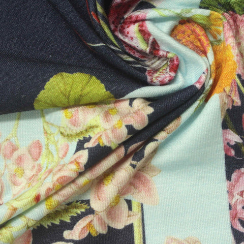 Pink Flowers Knit, Viscose, 170 gsm