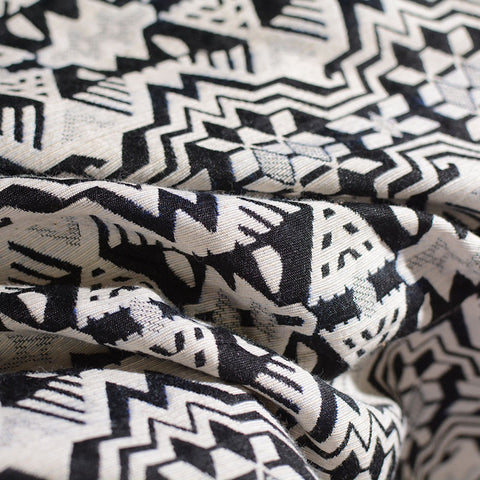 Black Geometric Jacquard, Polyester, 305 gsm