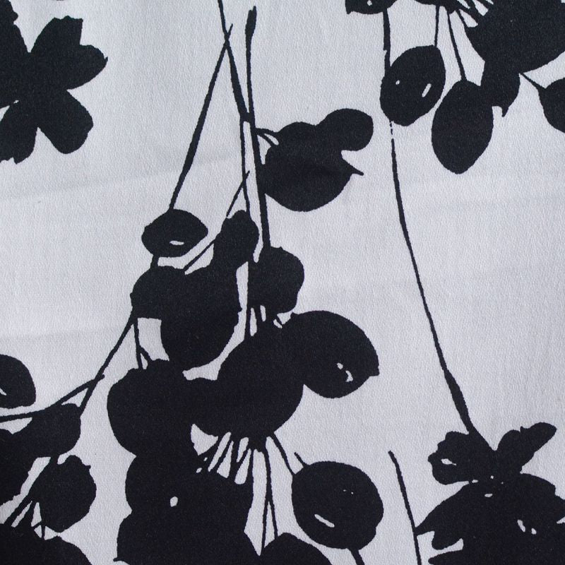 Black Floral Sateen, Cotton, 195 gsm