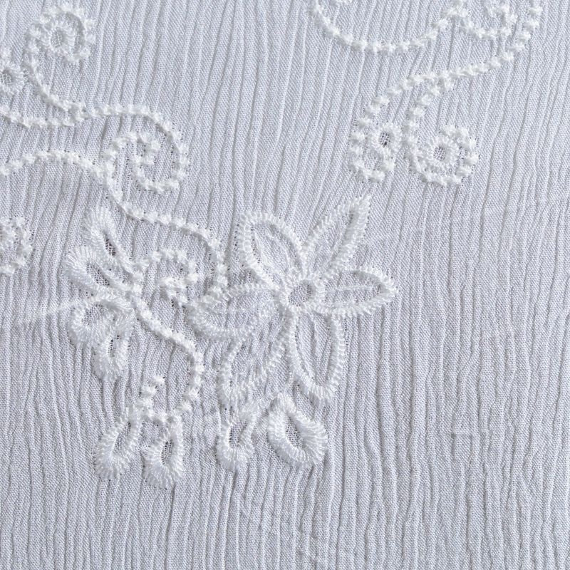 100% Viscose Crepe Fabric, 130 gsm, 130 cm — White