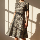 Black Zigzag Jacquard, Polyester, 215 gsm