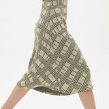 White Geometric Jacquard, Polyester, 402 gsm