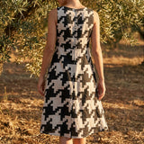 Black Geometric Linen-Look, Polyester