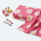 White Daisies Crepe, Polyester